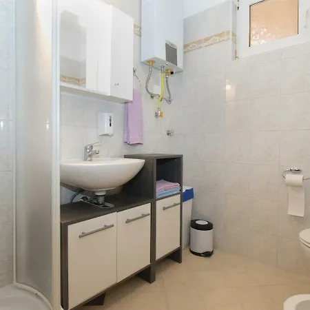 펜션 House Valtura 1831